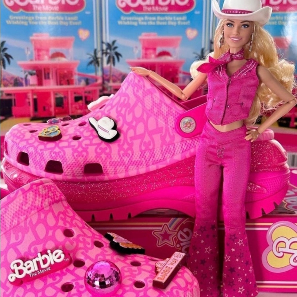 SOLD Crocs Barbie™ The Movie Mega Crush Clogs pink glitter platforms size 9 NWT - Picture 9 of 17